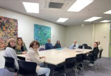 Group gather weekly for auslan signing