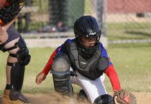 Indians hold off Coyotes