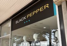 Clothing store closes