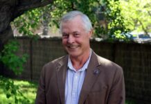 Fisheries research director retires