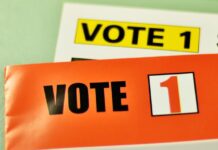 Readers discuss major election issues