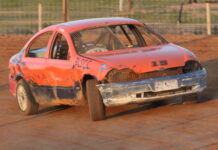 Roaring night on Ceduna dirt