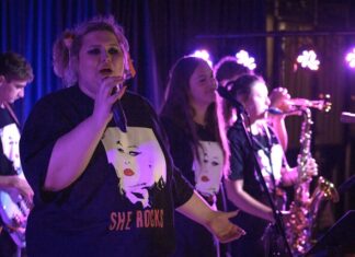 Charlee rocks Eyre Peninsula