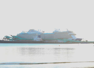 Princess discovers city