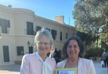 Diana receives award from governor