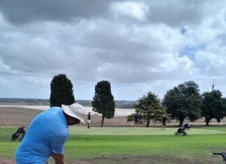 Carpenter carves up competition